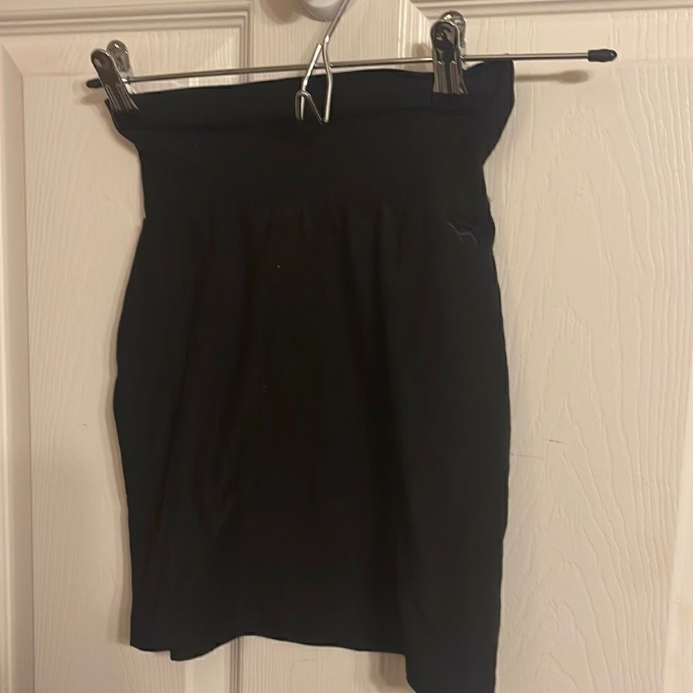 Pink Victoria’s Secret Skirt NWT Size. XSmall